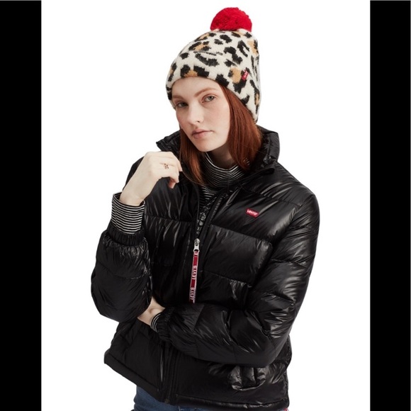 Levi’s Leopard-Print Beanie - Picture 8 of 8